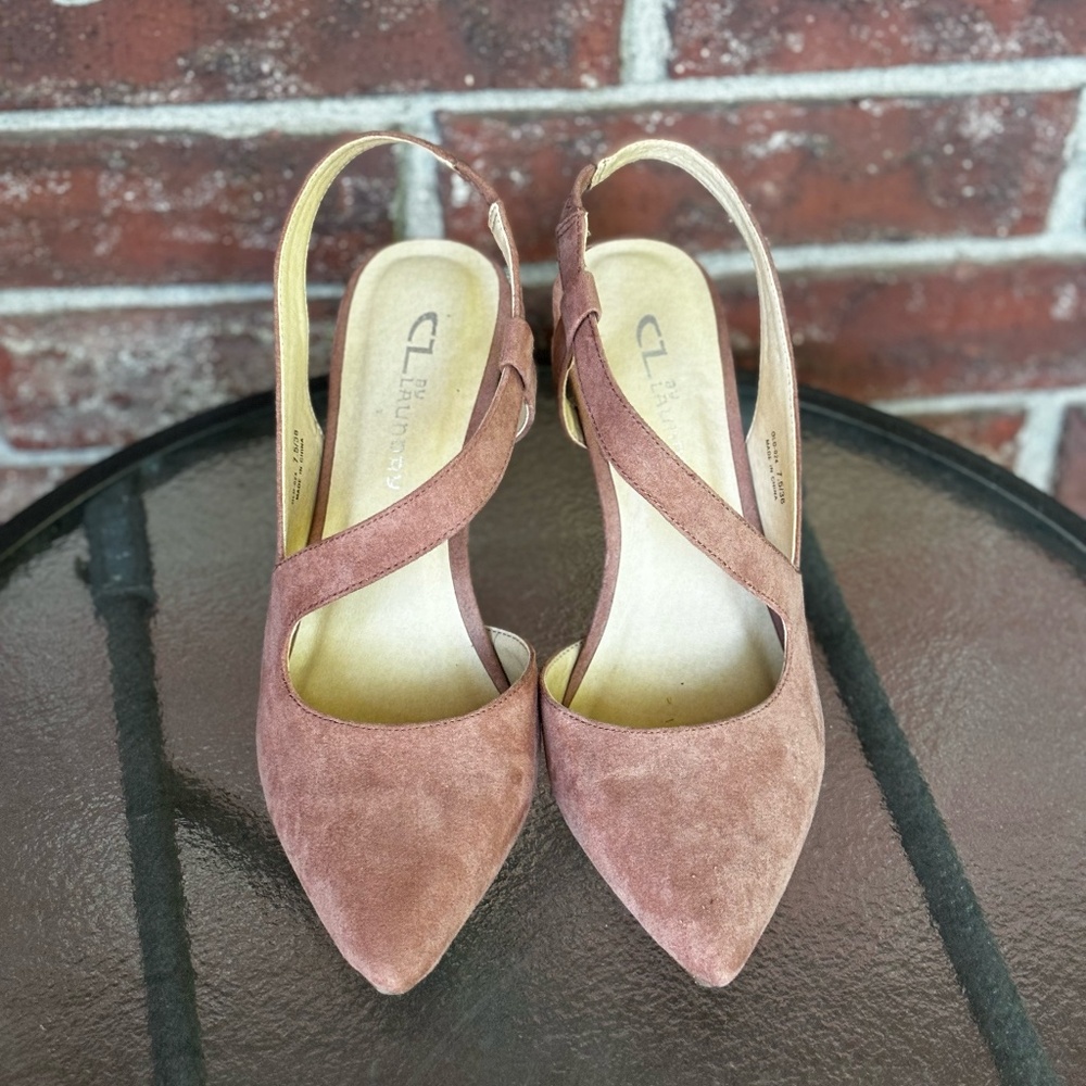CL by Laundry carnation pink suede heels 7.5